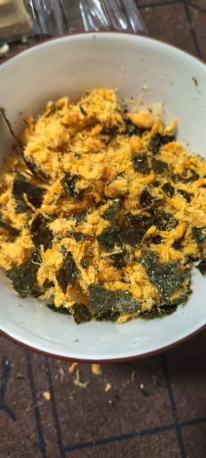 40 g di alghe e filo di maiale