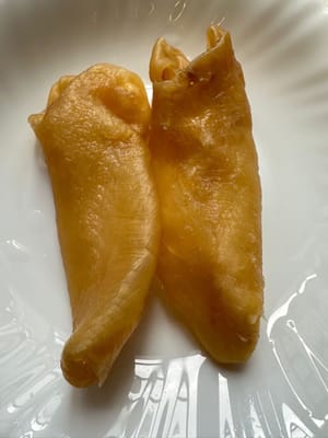 魚の浮き袋（浸して湯がいたもの）