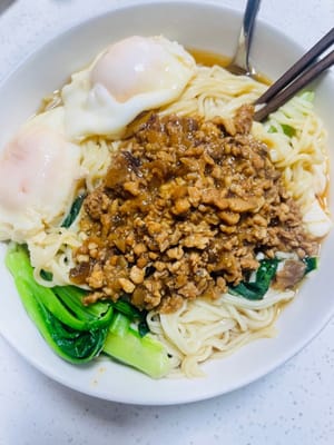 หมูผัดหอมเห็ดหอม