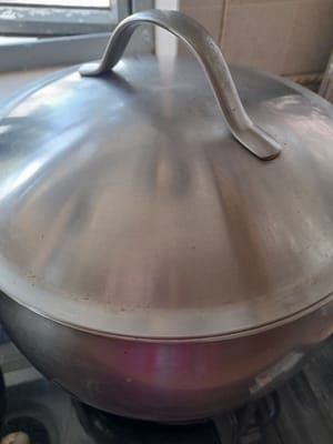 Vuelva a cerrar la tapa, encienda el fuego y espere hasta que hierva.