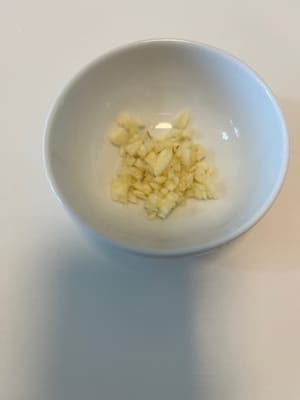 Tritare l'aglio