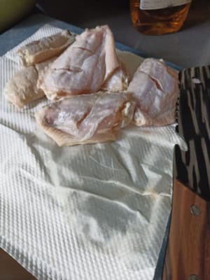 Belah kepak ayam agar tdk meletup ketika di goreng