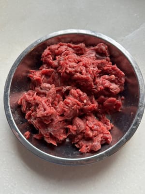 並依要求醃製牛肉。