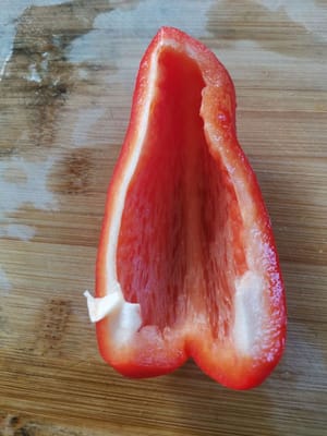 4 rote Chilischoten