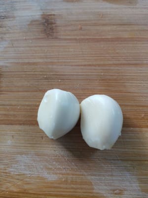 Knoblauchzehe