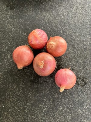 2 piezas de chalota