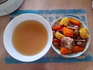 La sopa está cocida y lista para servir.