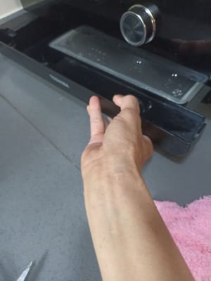 蒸煮前盖好水容器，并