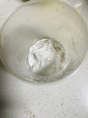 Weigh 10 grams of corn starch and set aside.