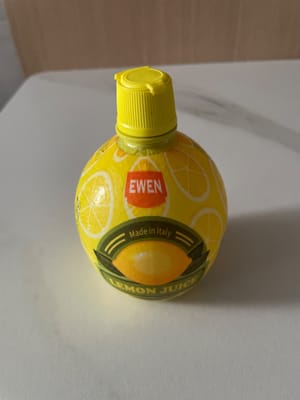 Prepare lemon juice and set aside.