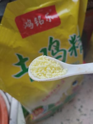 1 sendok kaldu ayam