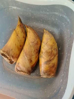 Ungefähr 400 Gramm kleine Winterbambussprossen