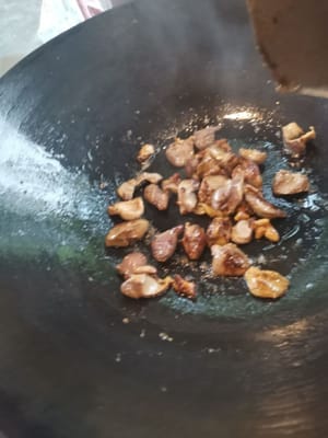 sampai berwarna kuning kecoklatan