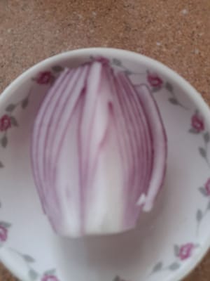 /4 Zwiebeln