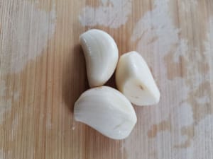clove of garlic