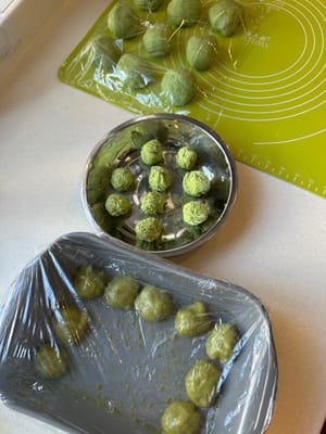 その後、3つのコンポーネントをすべて集めて、構築の準備を整えます