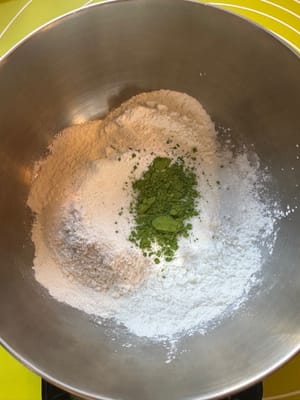 抹茶餅を準備します