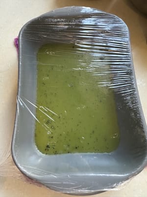 終わったら、熱いうちにバターを加える