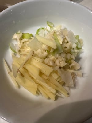 เตรียมขิง กระเทียม และต้นหอมแบบนี้