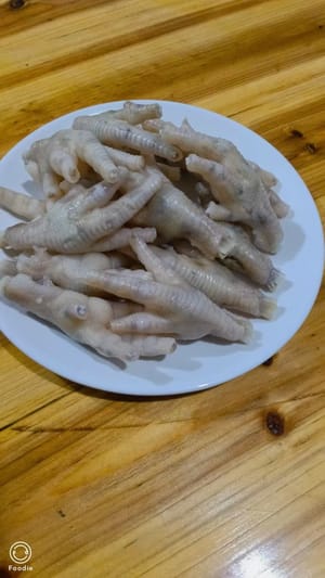 물에서 꺼내 식을 때까지 물기를 뺍니다.