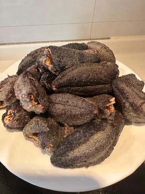 將海參浸泡約3天