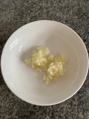 ニンニクのみじん切り