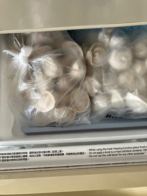 When boil frozen dumplings just put them into boiling water direct from the freezer.