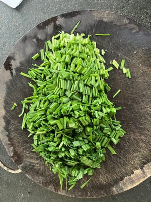 Cut chives into small pieces