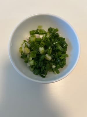 蔥切細