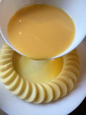 그 후, 일본식 두부에 부어주세요.