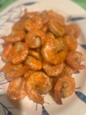 기름을 제거하고 건져냅니다.