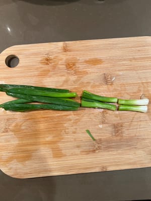 Deux oignons verts