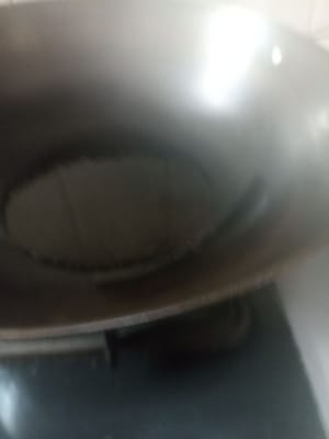 加入適量的油
