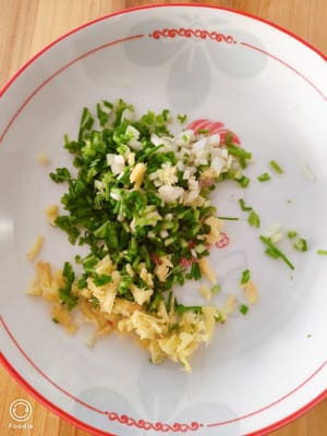 Chop the green onions.