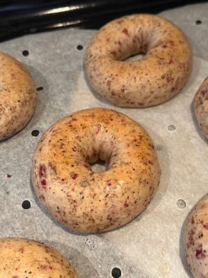 Bagel au thé noir et à la rose Poolish