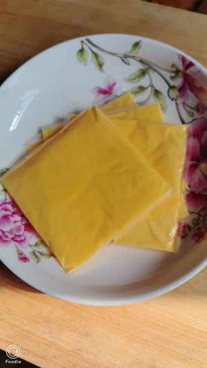 Trois tranches de fromage